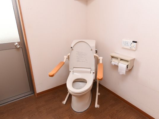 バリアフリーのトイレ設備