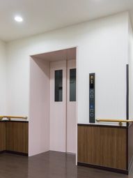 清潔なエレベーター通路