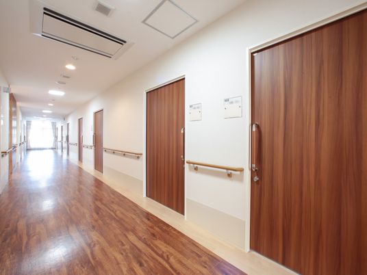 廊下が綺麗な居室前