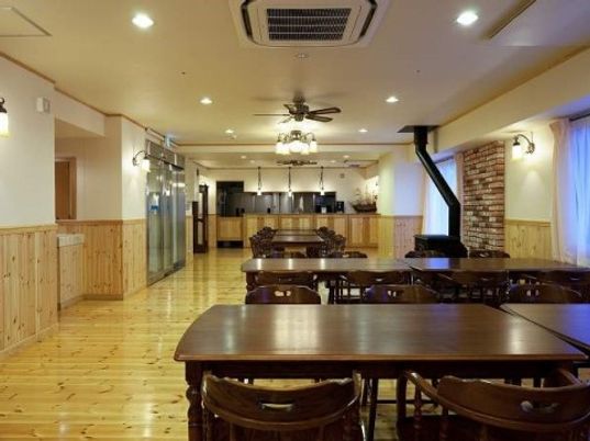 木目調ダイニングルーム