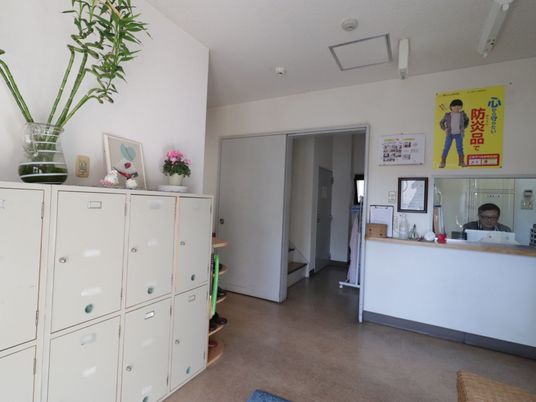 受付とロビーの様子