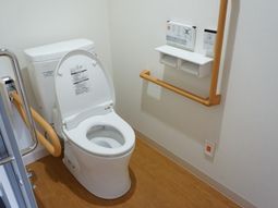 バリアフリートイレ空間