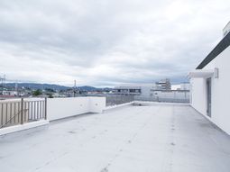 広々とした屋上スペース