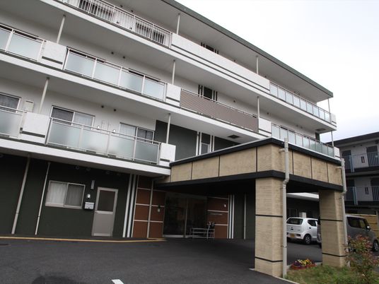 施設の外観全景