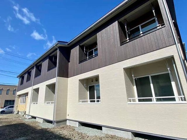 開放的で広々とした外観 外観 日差しがたっぷり入る開放的な建物です。明るく快適な環境が整っています。