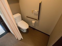 バリアフリーのトイレ設備