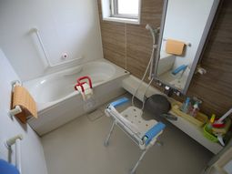 バリアフリー浴室の設備