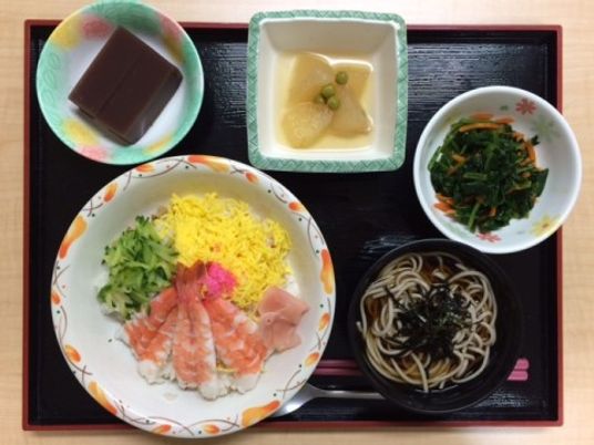 彩り豊かな和食の食事セット