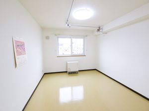 広々明るい和室