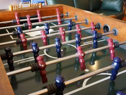 テーブルフットボールゲーム機