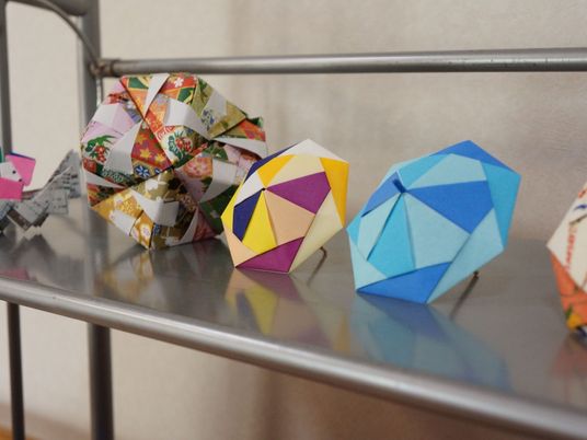 手作りの折り紙作品