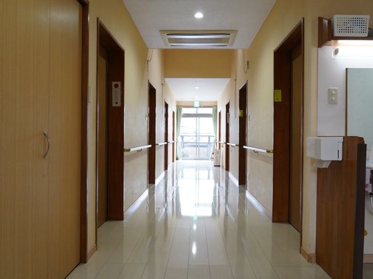 清潔な廊下