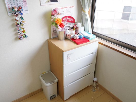 飾り棚の一角