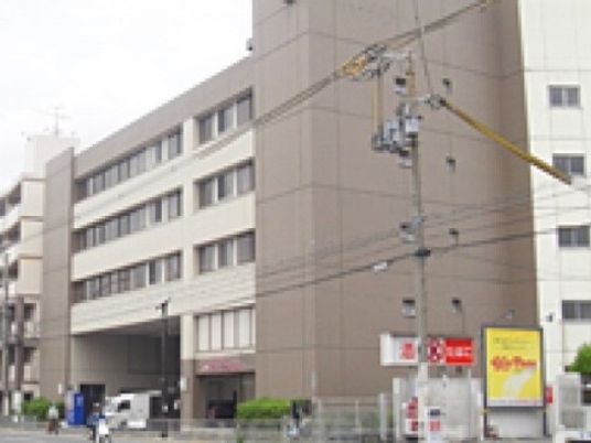 多階建ての建物外観