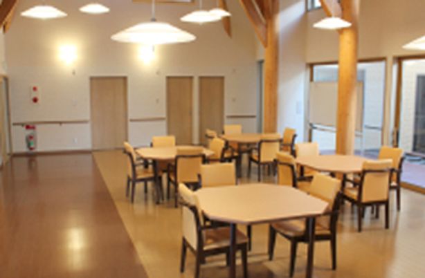 広々とした食堂の雰囲気