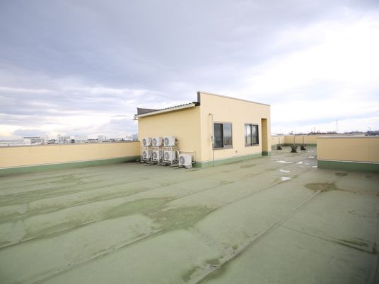 屋上の空調設備