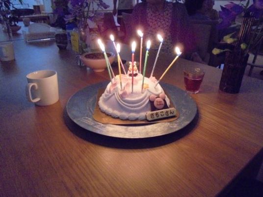 誕生日ケーキとろうそく