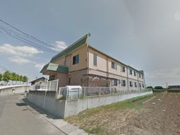 ゆったりした建物の外観