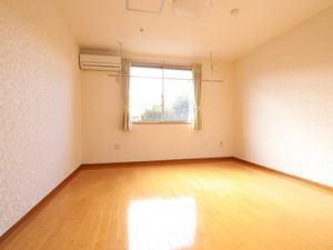 日当たりの良い広々とした居室