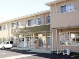 ゆったりした外観の建物