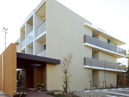 モダンな建物の外観
