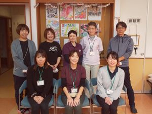 相談室のスタッフ集合  