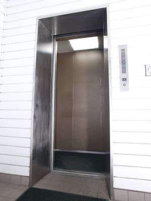 設備整ったエレベーター