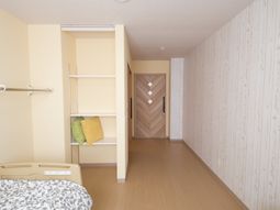 清潔な居室のインテリア