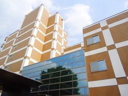 多階層建物の外観