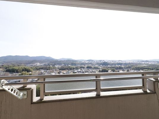 広がる景色のバルコニー