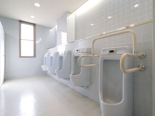 バリアフリーなトイレ設備