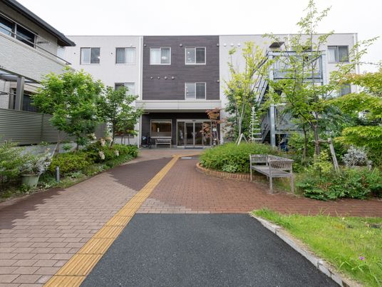 緑豊かなエントランス