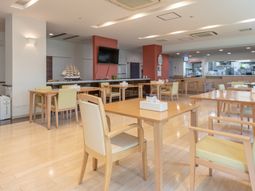 清潔な食堂の様子