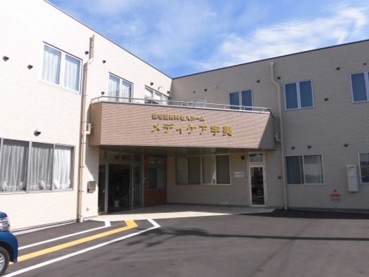 中観の明るいエントランス