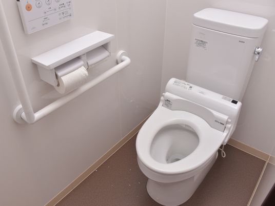 バリアフリー対応のトイレ