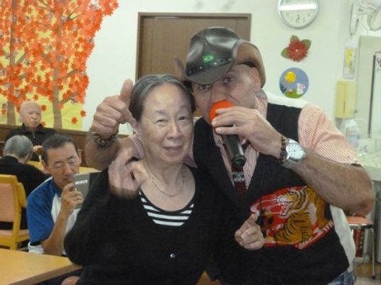 楽しげな食堂の様子