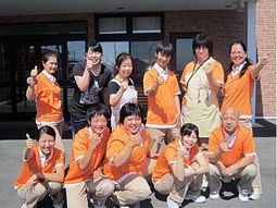 スタッフの元気な姿