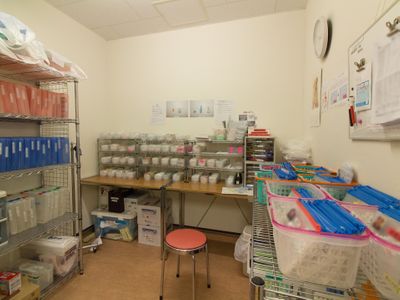 整理された医療物資の部屋
