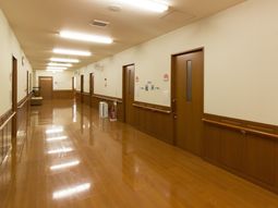 清潔感ある廊下