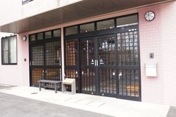 エントランスの外観