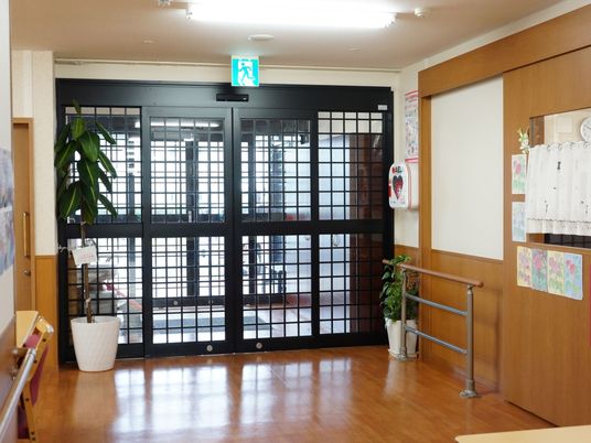 出入口付近の居室内部