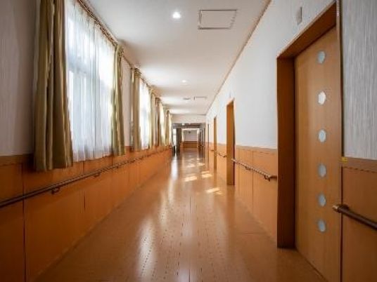 清潔感のある廊下の様子