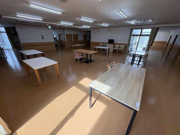日当たりの良いラウンジ