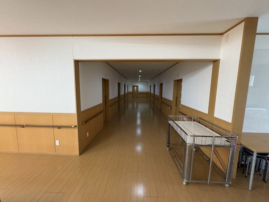 明るい廊下
