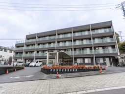 モダンな建物外観
