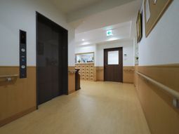 清潔な廊下の風景
