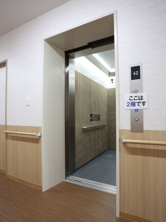 清潔感のある廊下