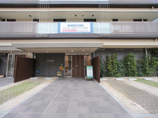 入りやすい施設のエントランス