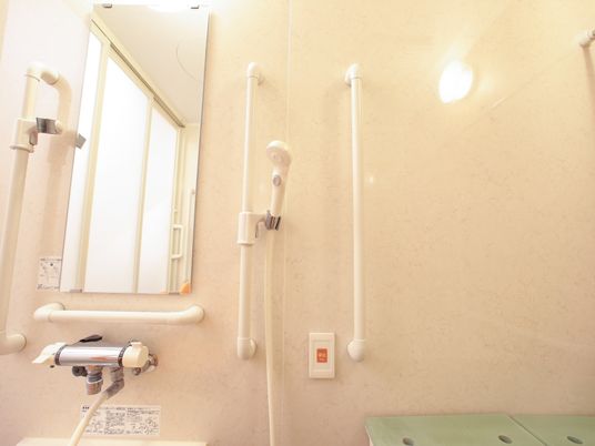 バリアフリーな浴室
