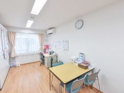 明るいケアルームの様子